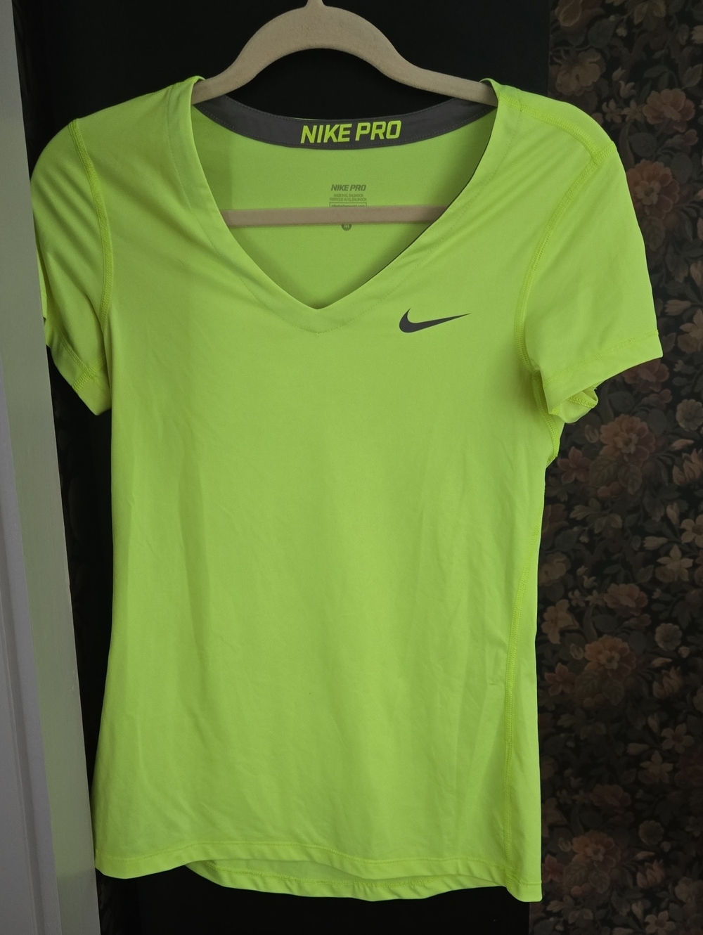Nike Pro Women's Short Sleeve V-Neck Top - Neon Yellow